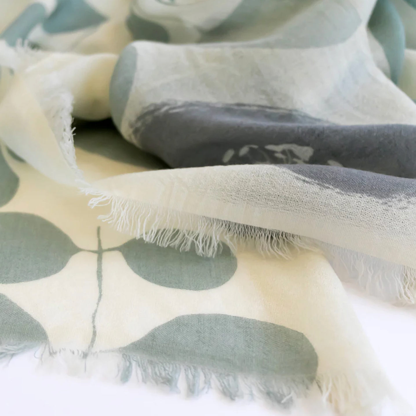 Until Scarf Cirrus
