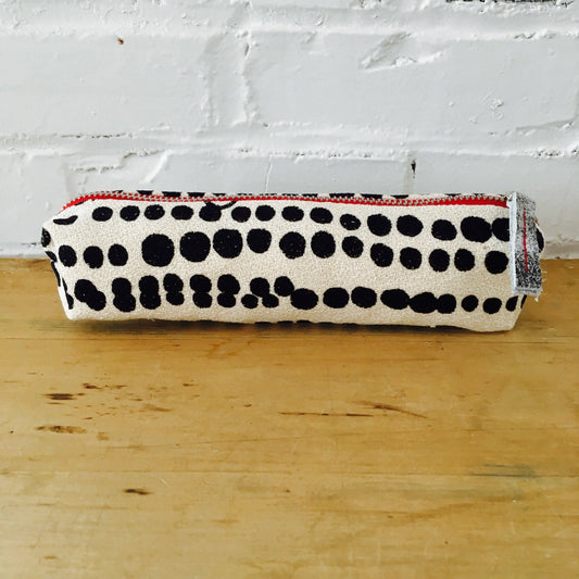 Round Pencil Case Hilary Black