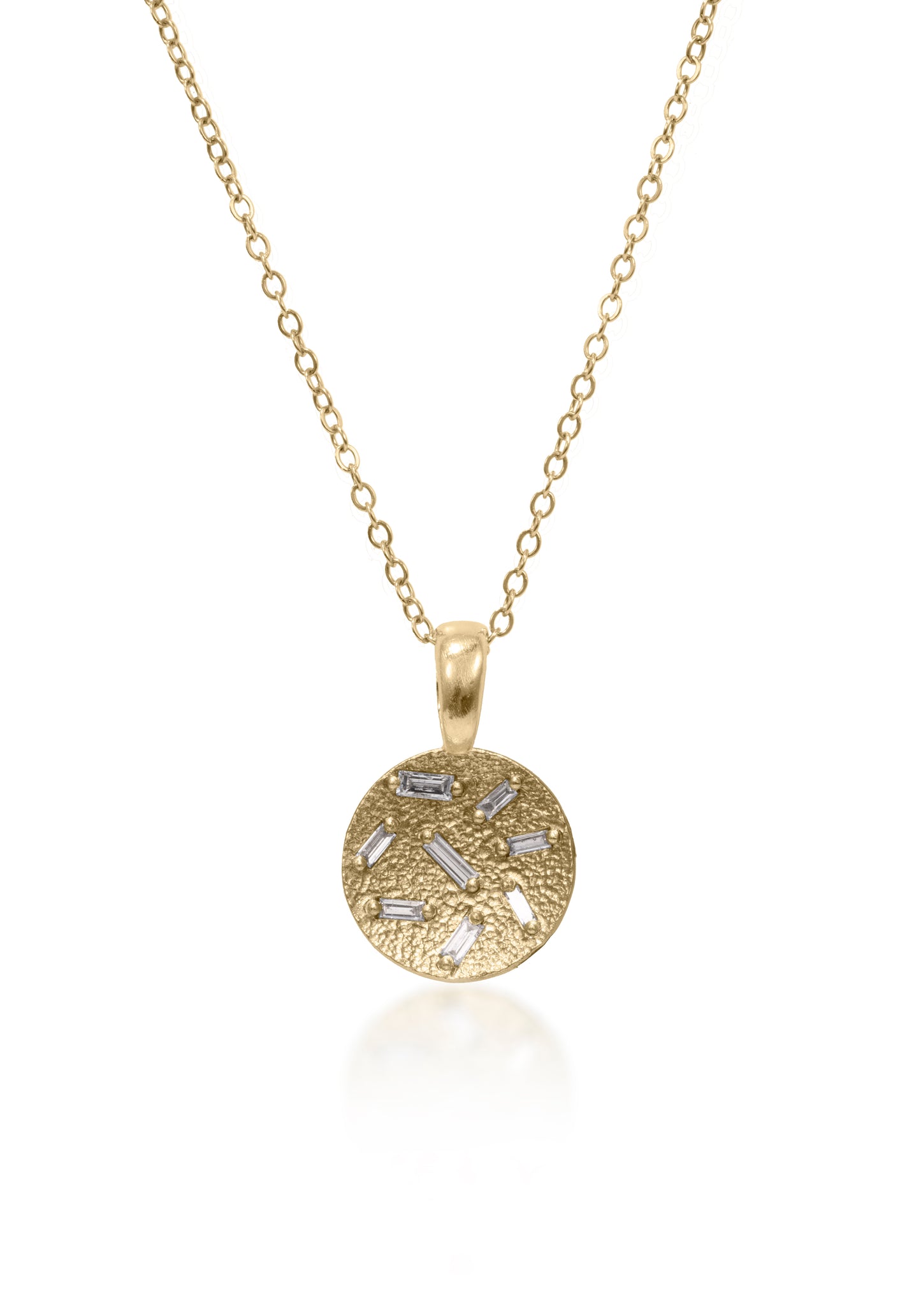 Ice Circle Pendant in 18k Gold with Diamonds