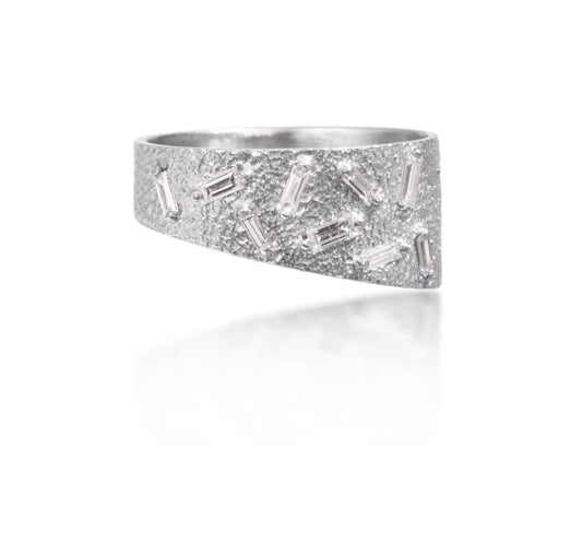 Ice Ring in Palladium with Diamonds