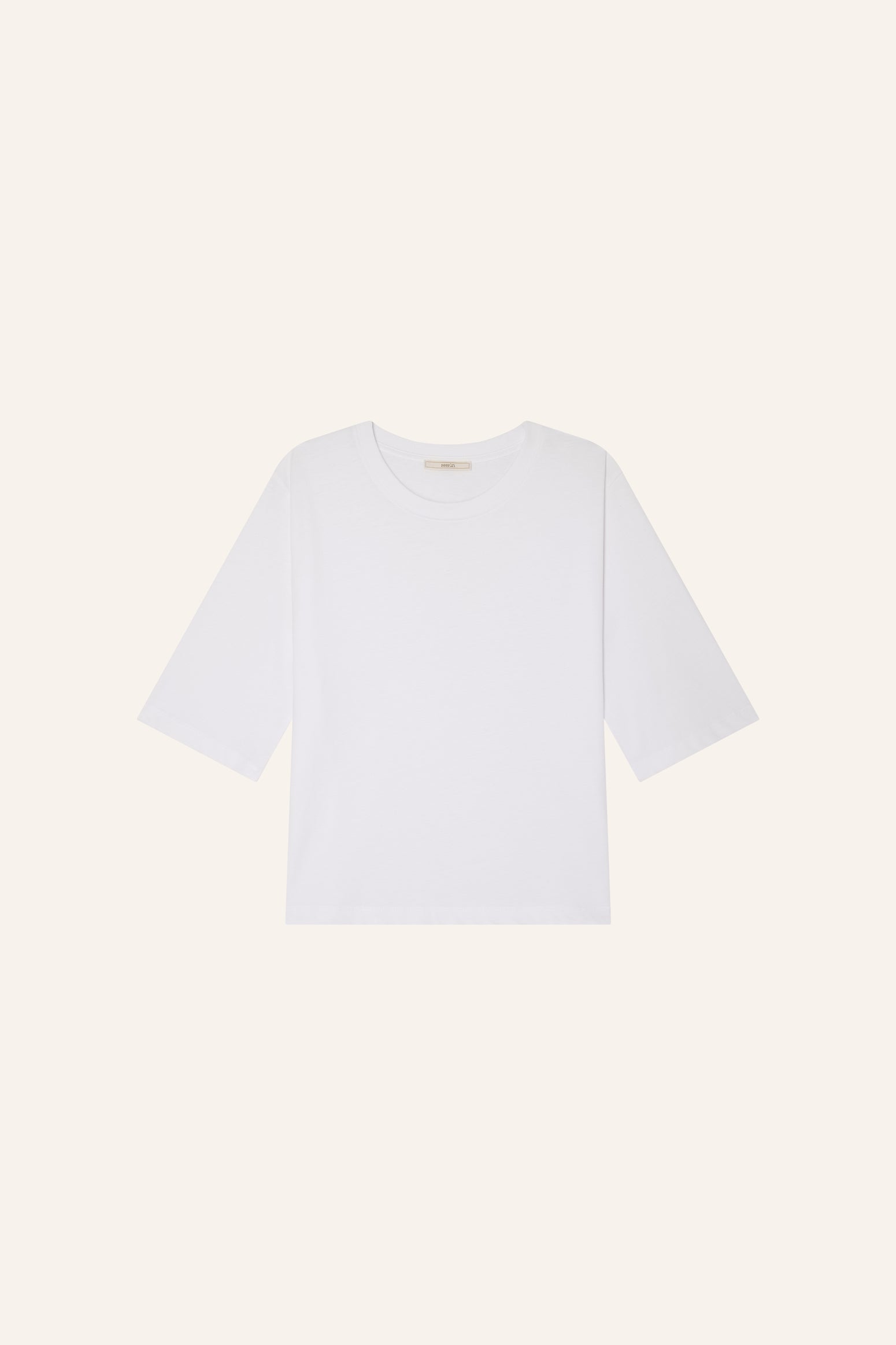 Picture of white tee shirt