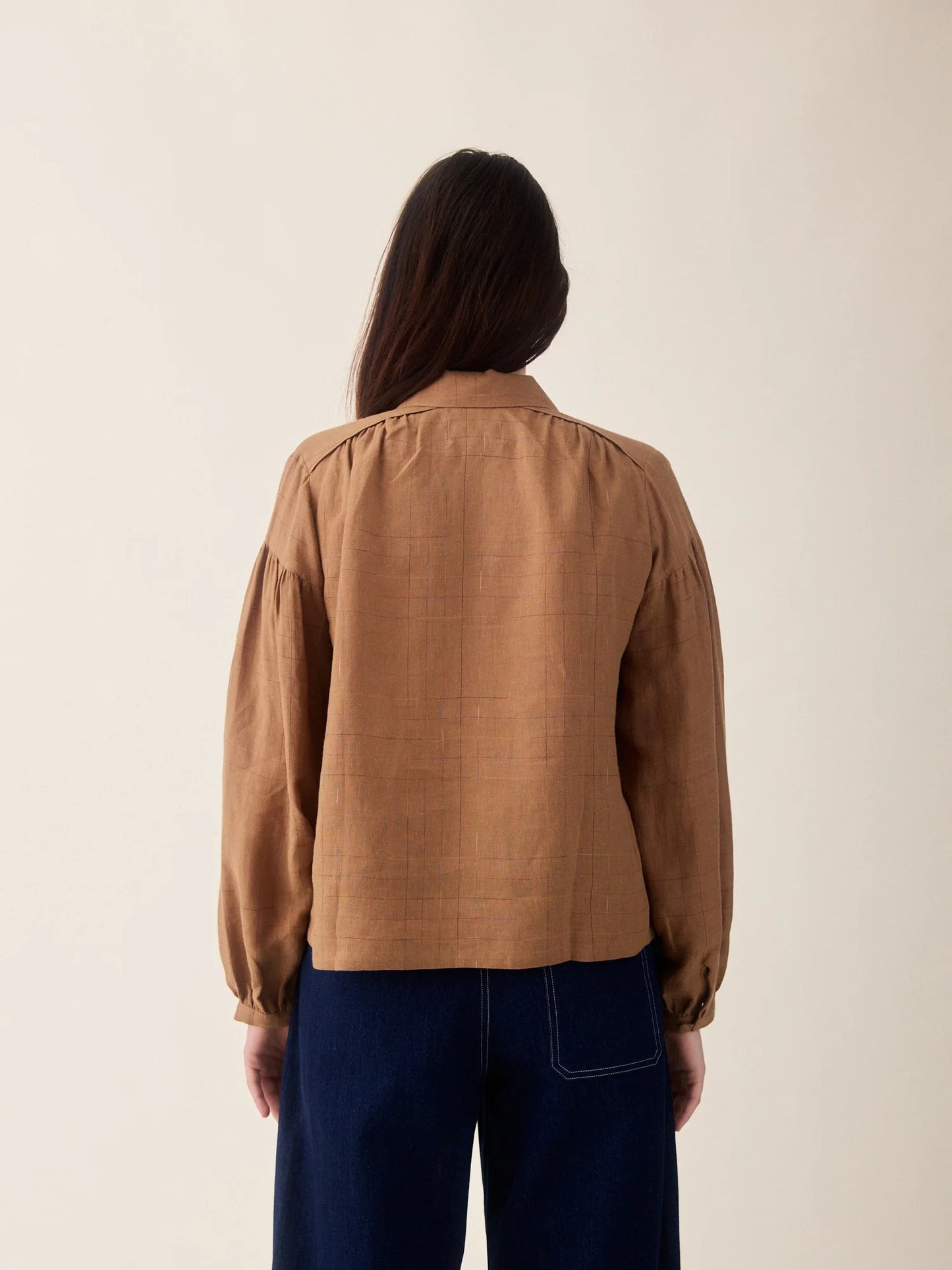Binni Shirt Toffee Base