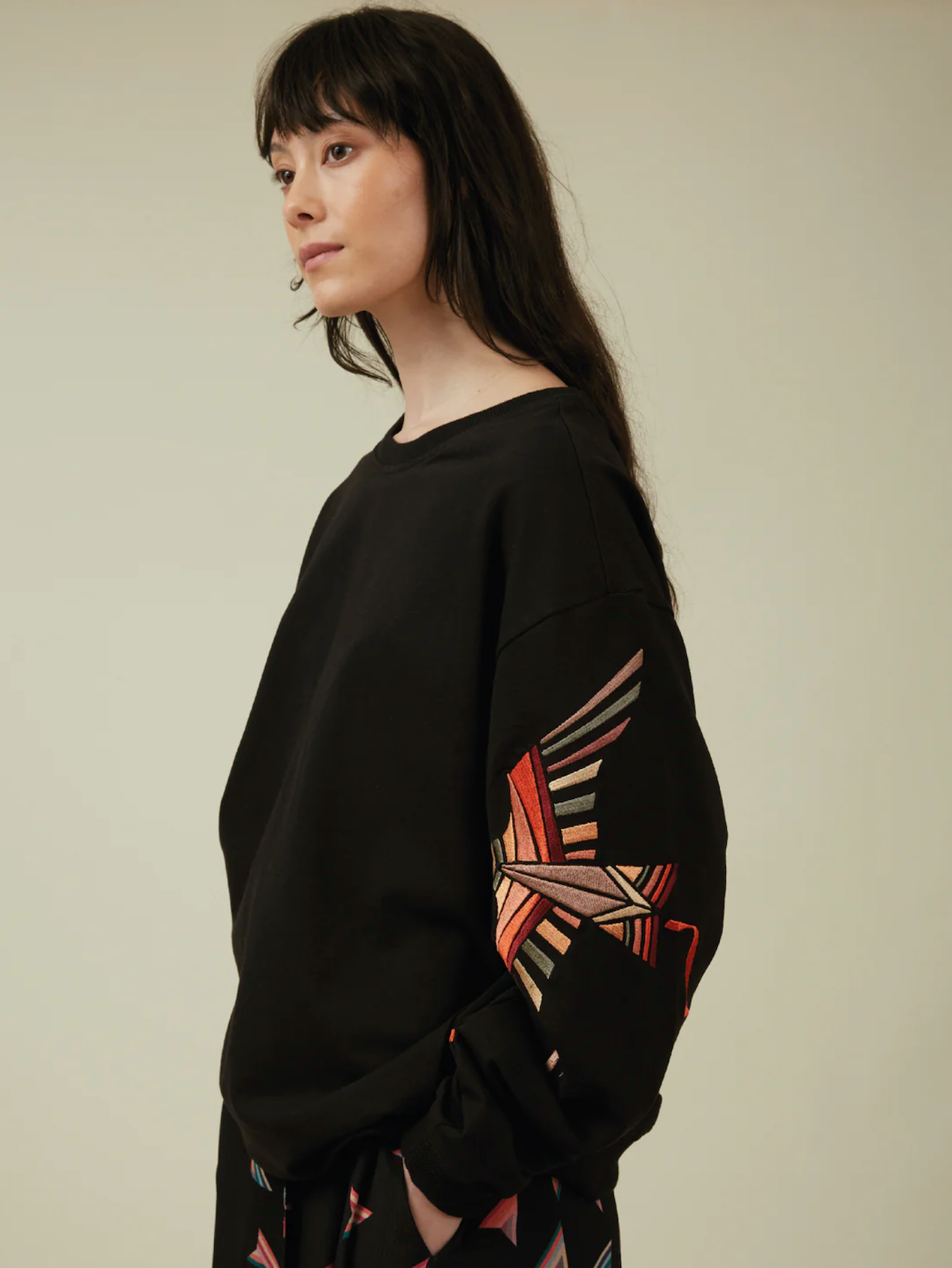Relaxed Sweatshirt Black Embroidered