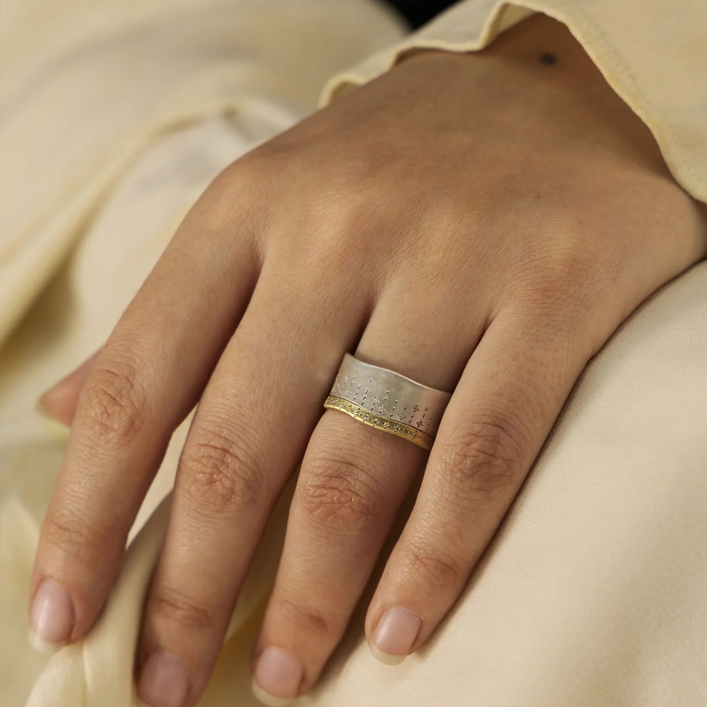 Two Tone Wide Band with Diamonds