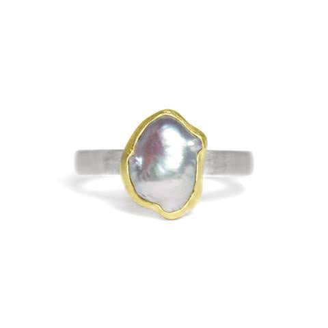 Gray Pearl Ring